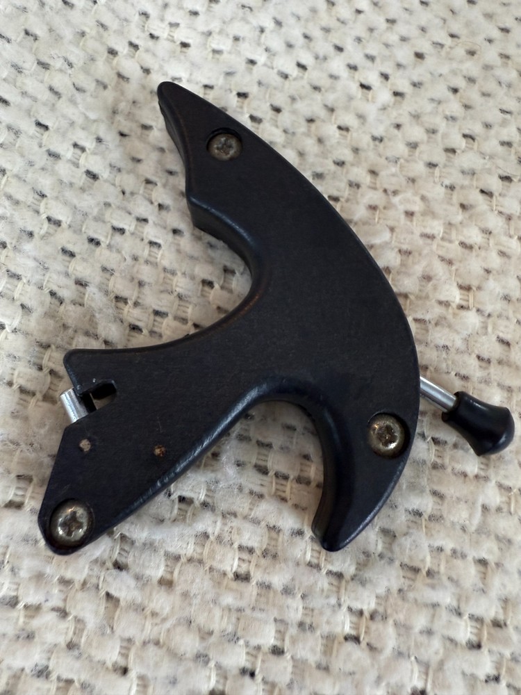 Thumb Archery Release