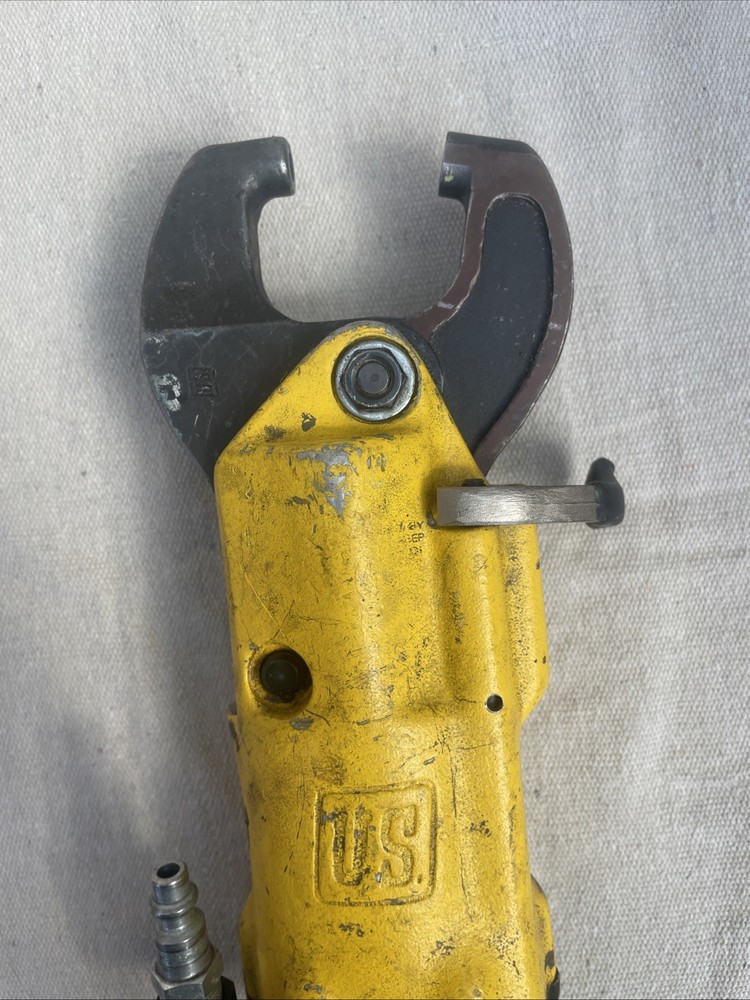 U.S Industrial Pneumatic Tandem Rivet squeezer