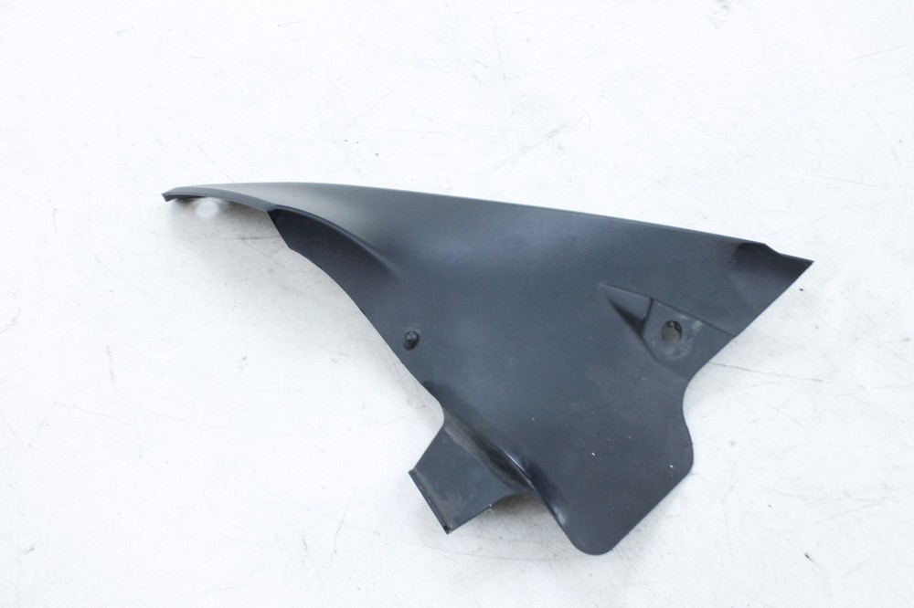 04-06 YAMAHA R1 OEM LEFT FRONT DUCT COVER PANEL COWL