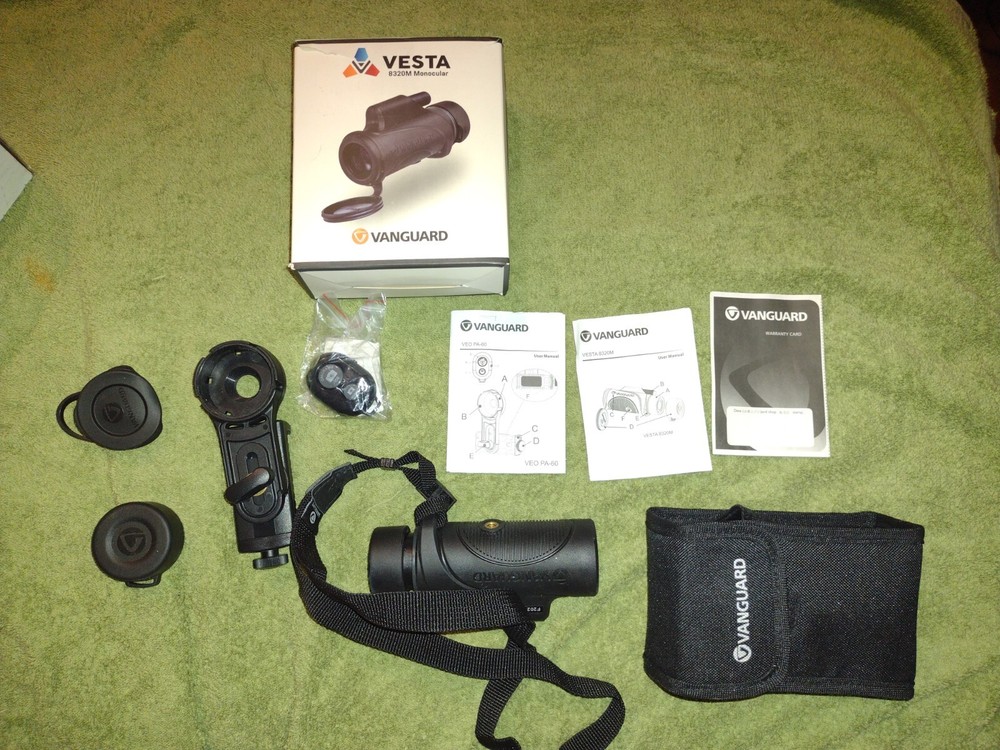 Vanguard Vesta 8320M Monocular Smartphone Digiscoping Kit (pre-owned)