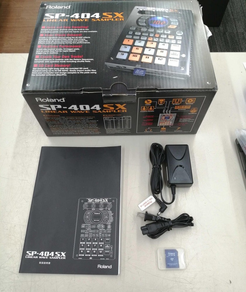 Roland SP-404SX Linear Wave Sampler DJ Workstation 29 Effects Silver Compact Box