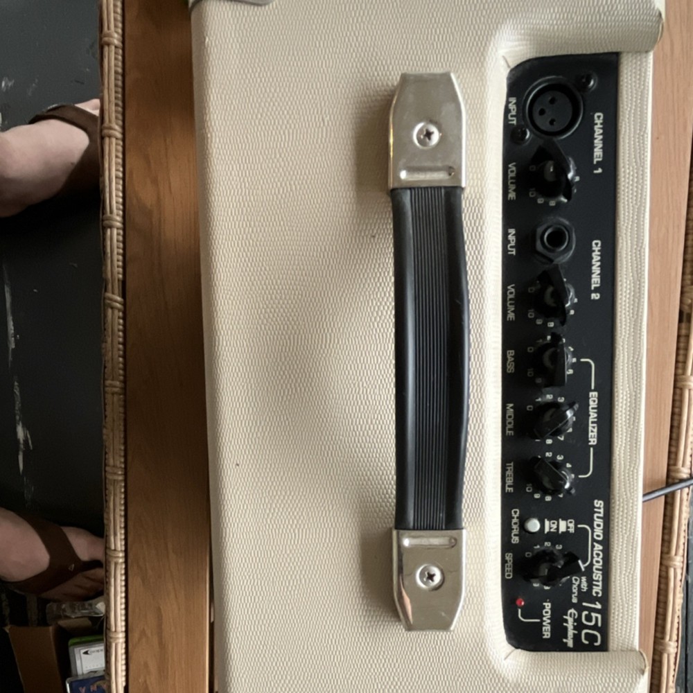 Epiphone Studio Acoustic 15C Combo Guitar Amplifier Solid State 15W 2-Channel