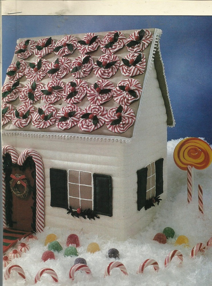B0128 GINGERBREAD COTTAGE  SEWING/CRAFT PATTERN