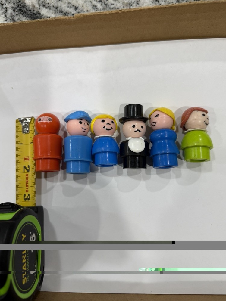 Lot O 6 Little People Loose Figures