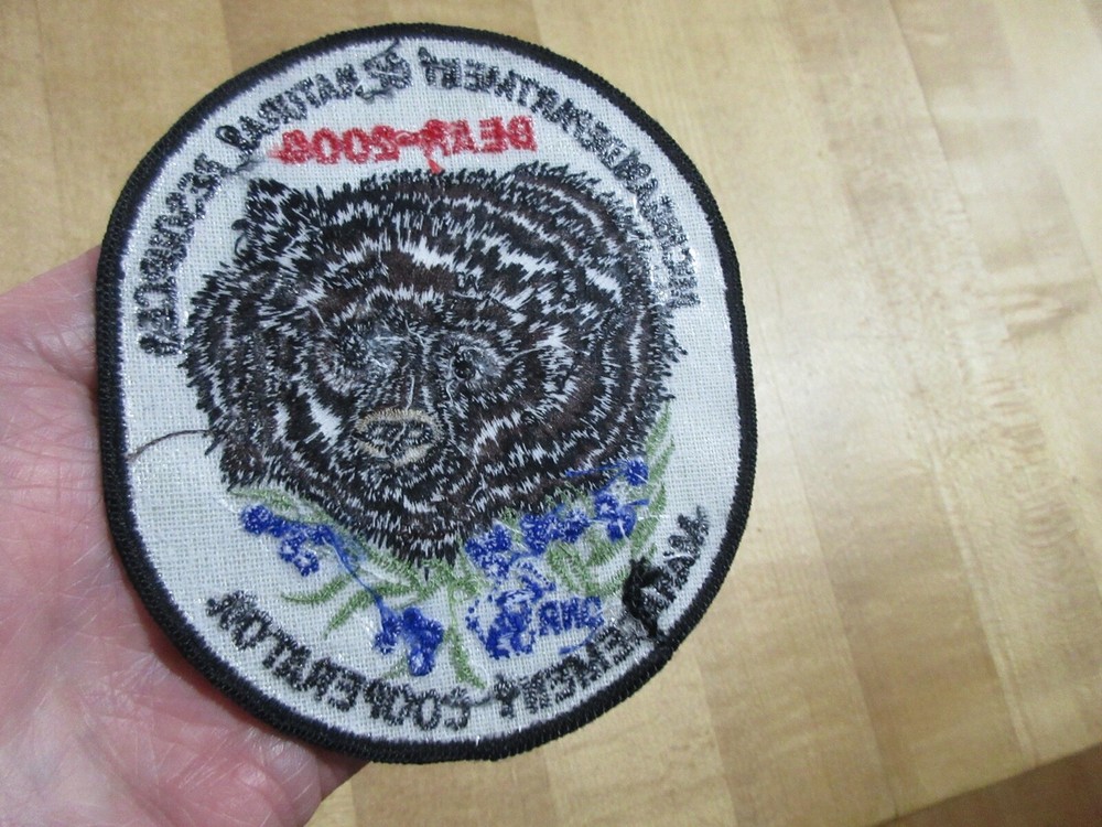 Michigan DNR 2004 Bear Management Cooperator Patch (r)