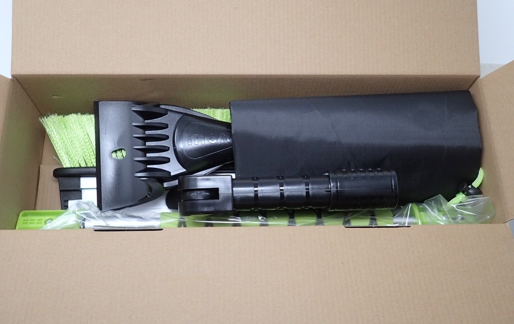 iHOM Multi-Function Extendable Brush Squeegee for Snow, Water, etc