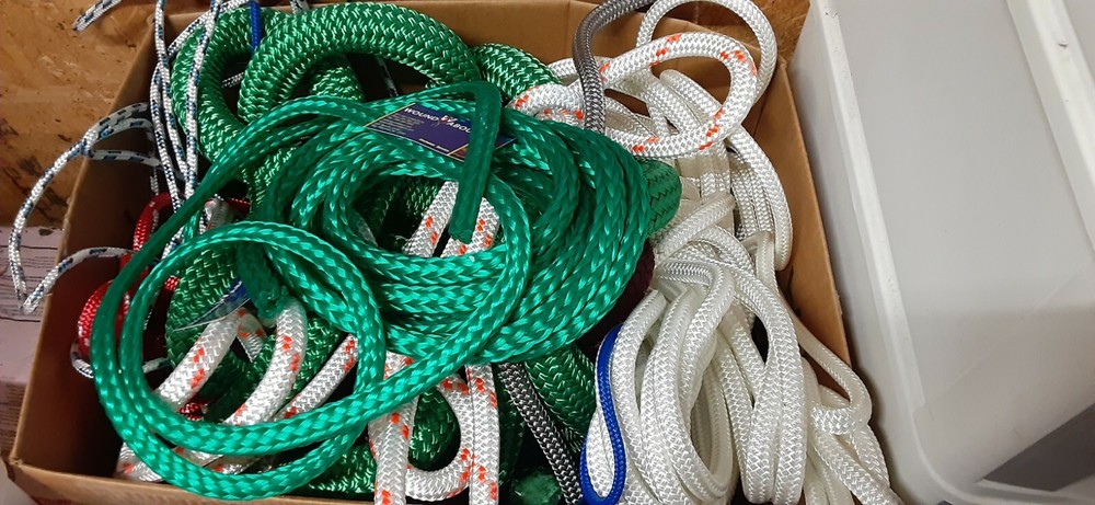 44 lb. Rope assortment box. Custom list for roll