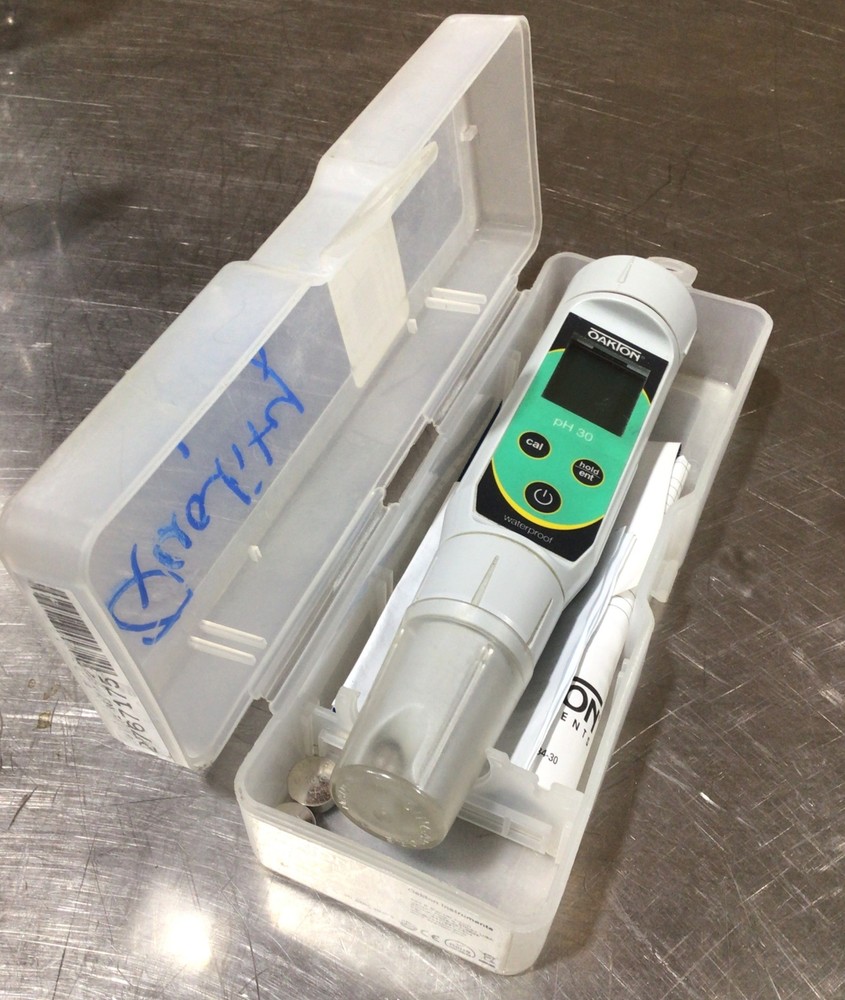Oakton PH30 Ph Tester WATER PROOF Used Surplus