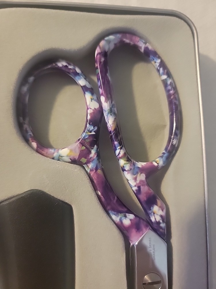 Gingher Designer's Series 8" Scissors "Charlene"