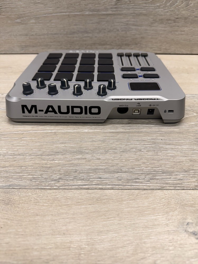 M-Audio Trigger Finger USB 16-pad MIDI Drum Control Surface No Power Cord