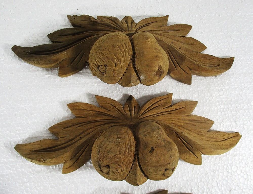 EXCELLENT 19TH C GROUP 6 HAND CARVED WOOD RUSTIC STYLE DRAWER PULLS, GOOD SHAPE
