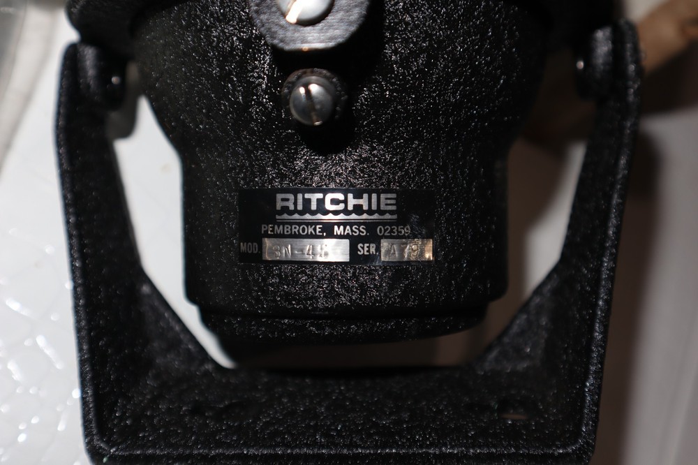 Ritchie Navigator Power Boat Marine Compass, model BN-45 ~ NEVER USED~
