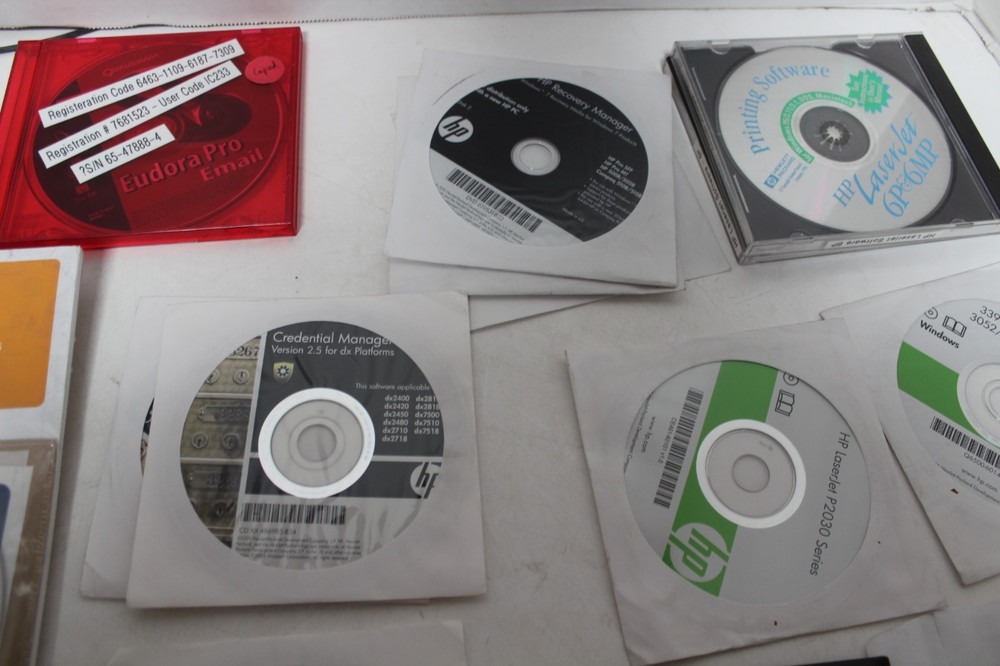 Lot of 18 HP Software Discs for PC