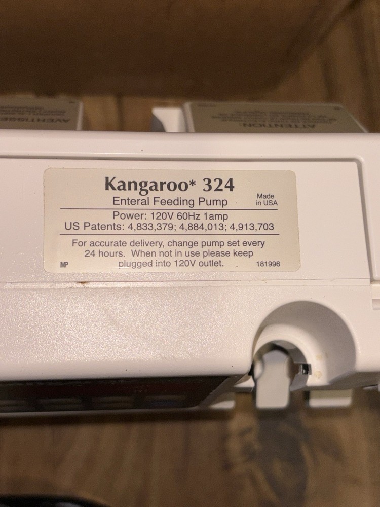 Tyco Kangaroo 324 Feeding Pump Portable Unit