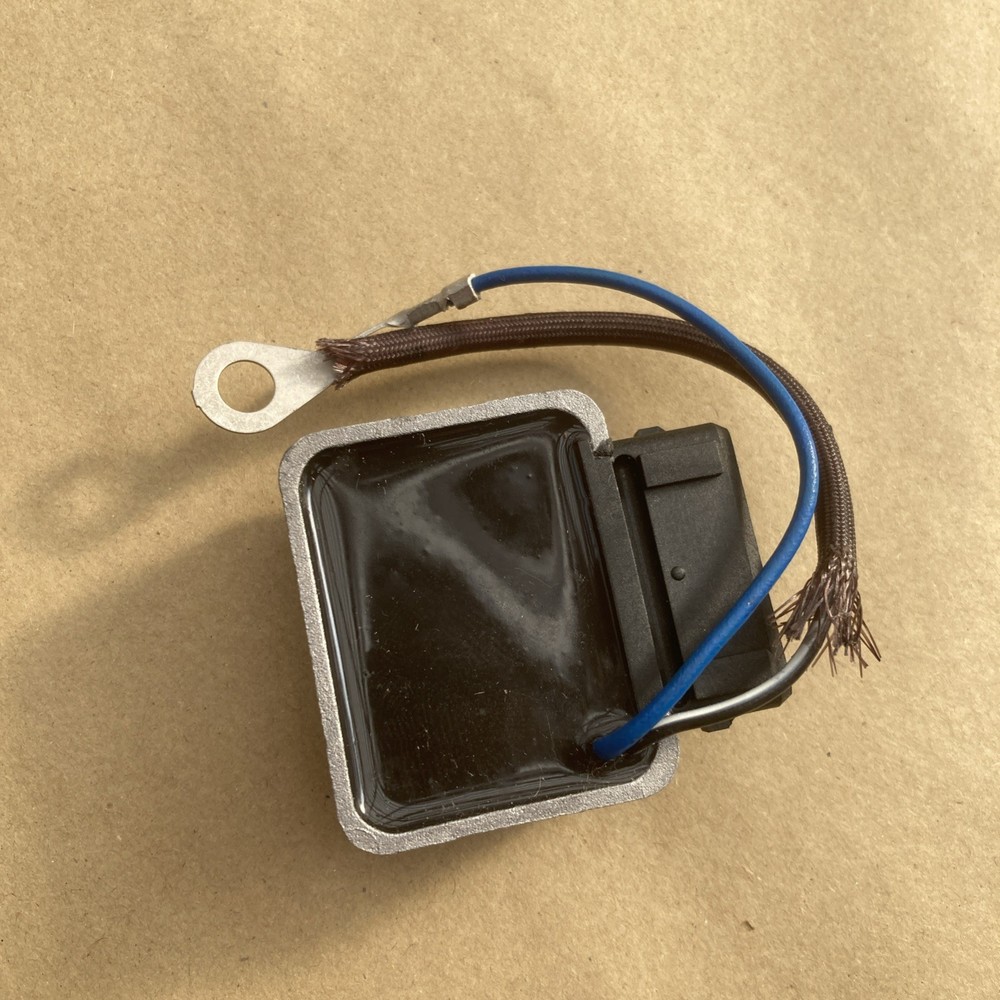 Lucas Ignition Module DSJ121 Nos