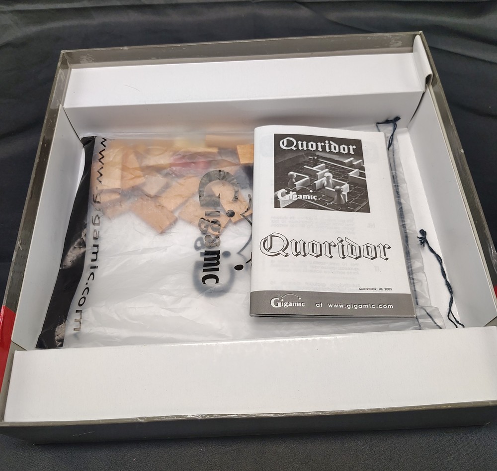 Quoridor board game from Gigamic -- 100% complete