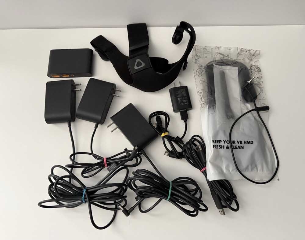 HTC Vive VR Headset Complete Set Full Kit System Virtual Reality - READY TO USE