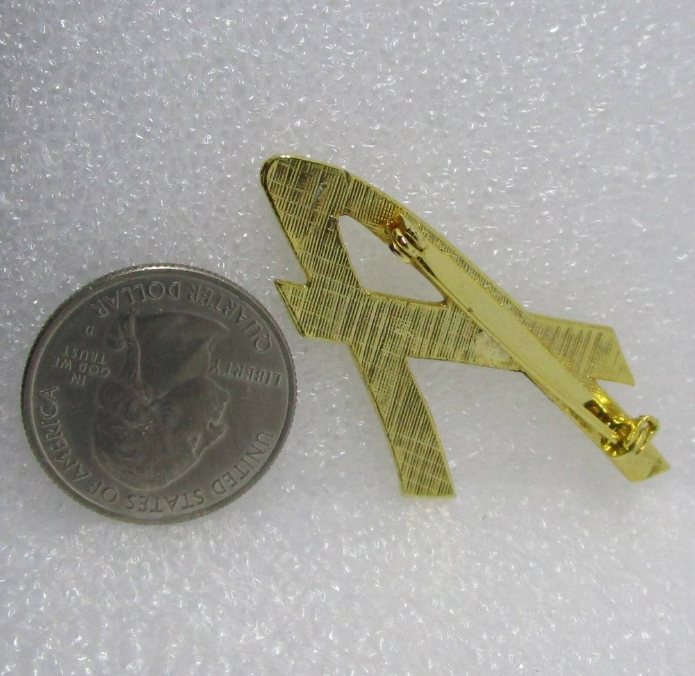 Helou w/ Rhinestones Pin