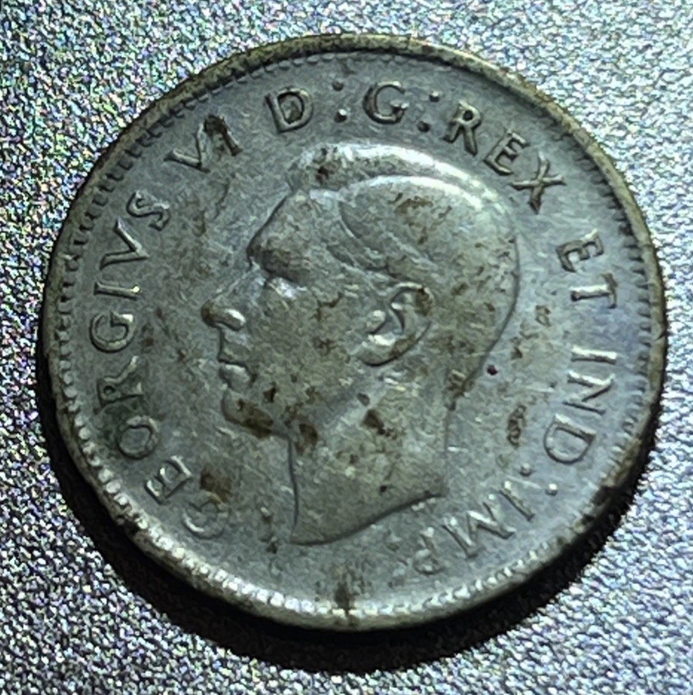 1947 ML Maple Canada 10 Cent Dime Silver Composition Canadian Coin
