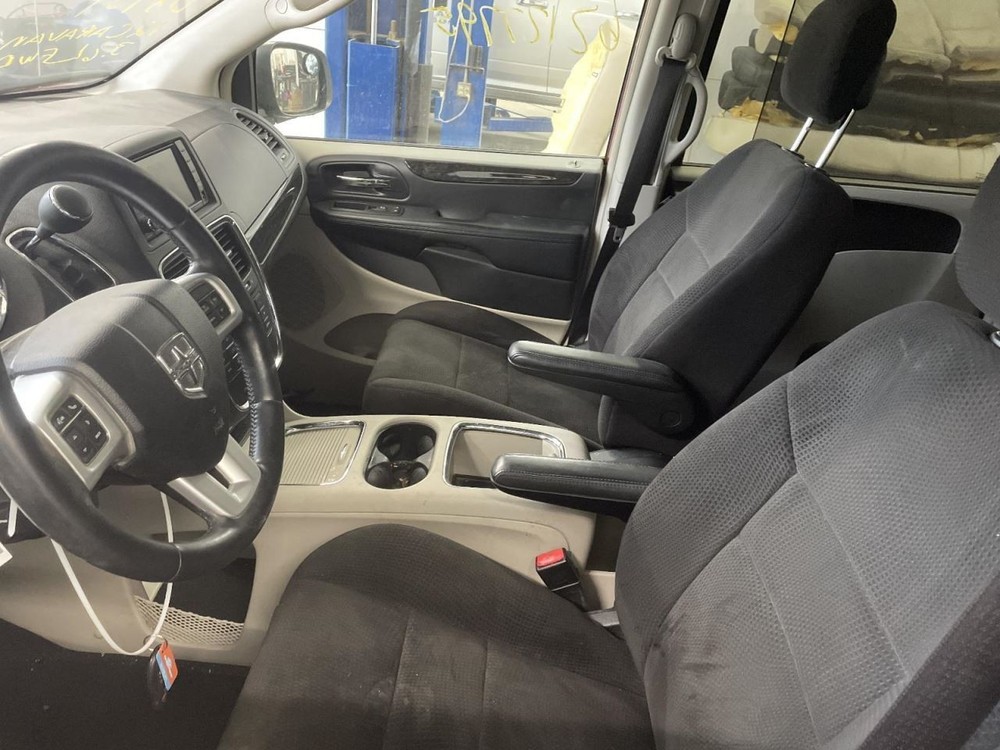 Chassis ECM Multifunction Includes Fuse Box Fits 12 CARAVAN 1018450