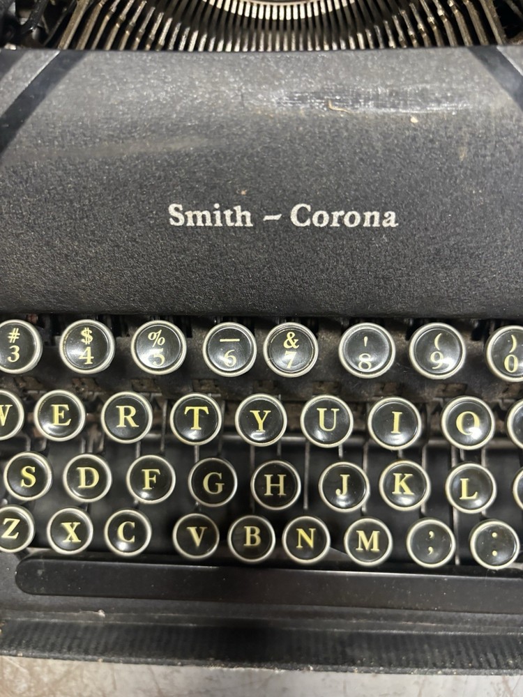 Smith-Corona Sterling Typewriter - Black