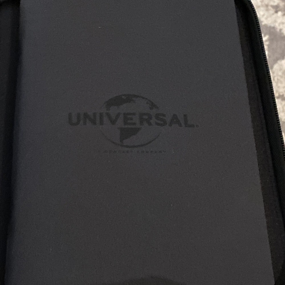 Universal -zippered notepad, folder book- NEW
