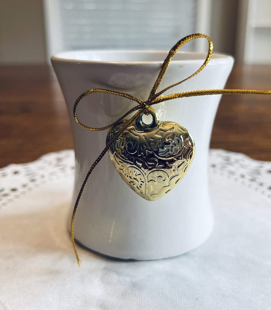 London Mini White Ceramic Planter with Gold Heart