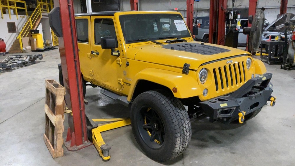 Used Windshield Frame fits: 2015 Jeep Wrangler Grade A