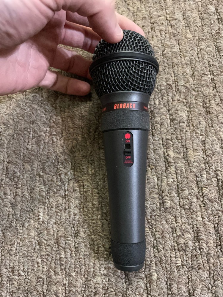 Redback Professional Handheld Unidirectional Dynamic Microphone C0388