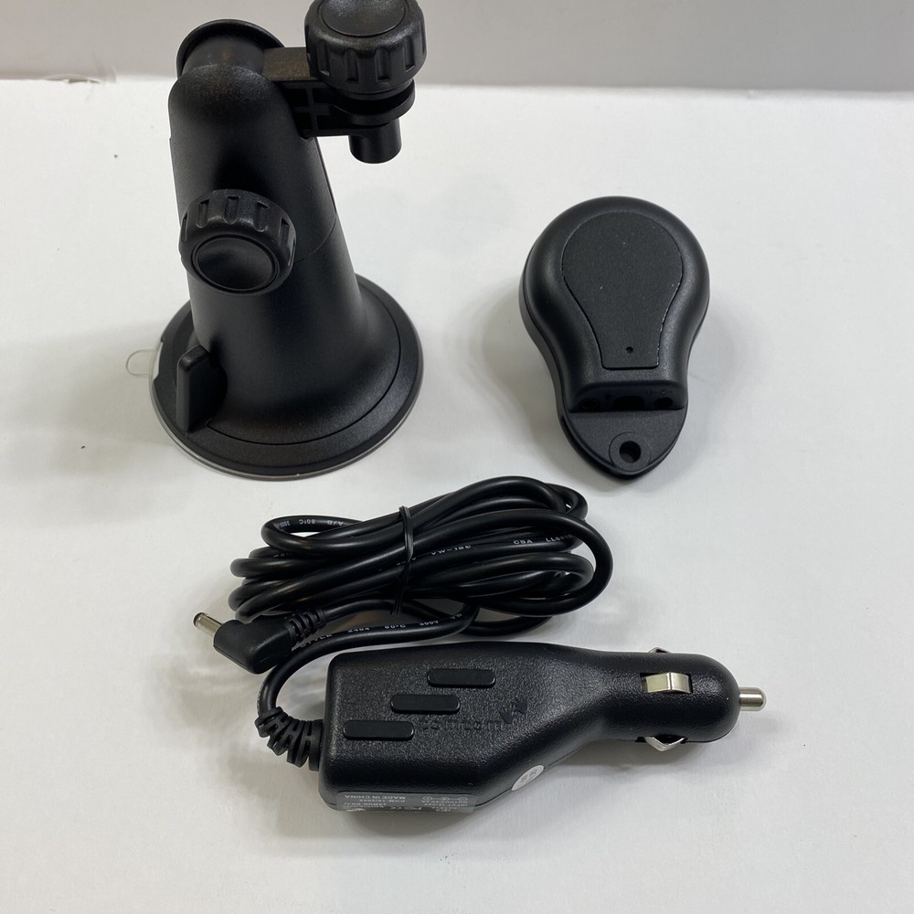 TOMTOM GO 300 600 & 700 Additional Mount Kit BNIB