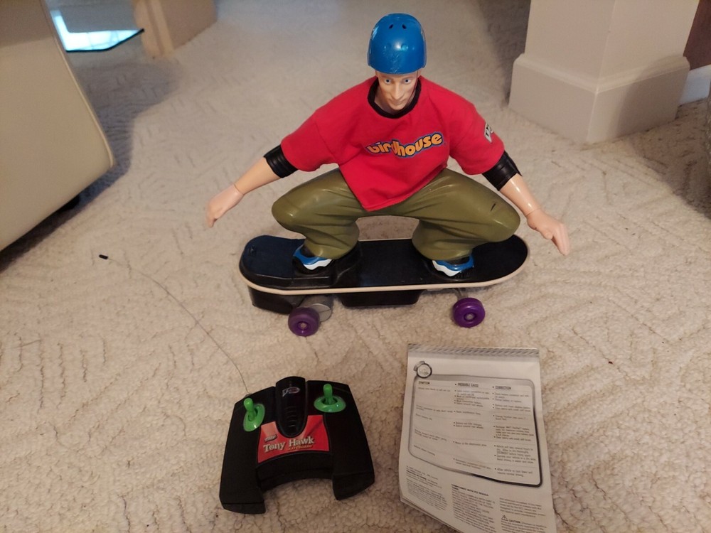 TONY HAWK TYCO BIRDHOUSE SCATEBOARD W/REMOTE CONTROL