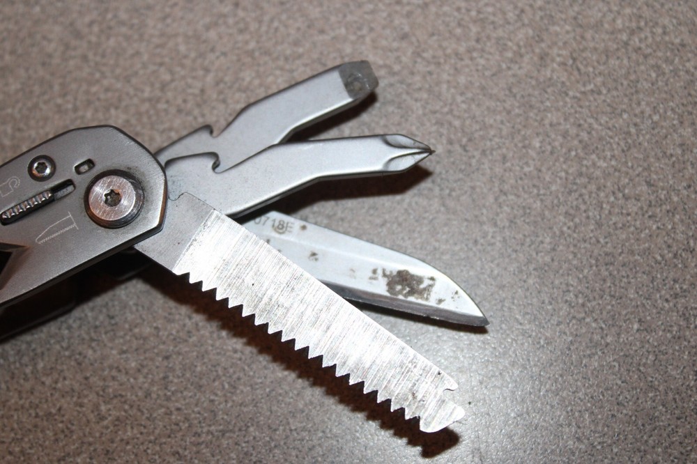 Gerber Suspension-NXT Multi-Tool 12 Tools 2 LOCKBACK BLADES 8970718E