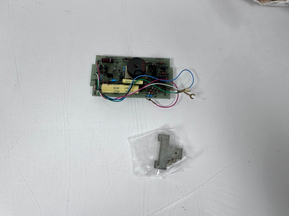 BELL SYSTEMS 1A350 TONE DETECTOR, SERIES 1 - NOS