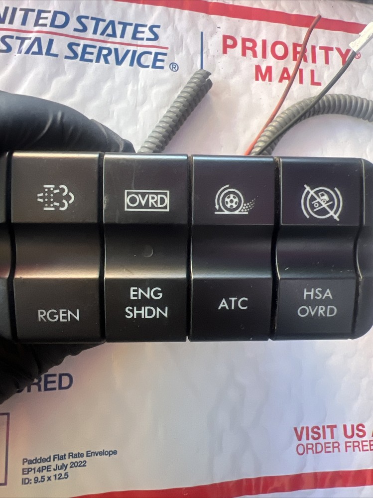 Freightliner CASCADIA SWITCH PANEL Dash Panel - Used | P/N A0660973000