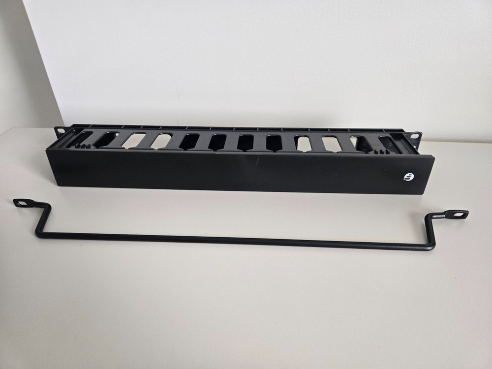 1U Patch Cable Management Panel w/ Power Cable Bar Rack Mount Open Box