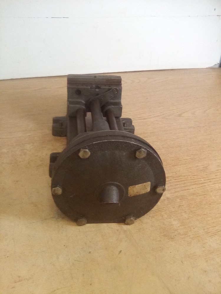 Heinrich 44-3 Pneumatic Vise