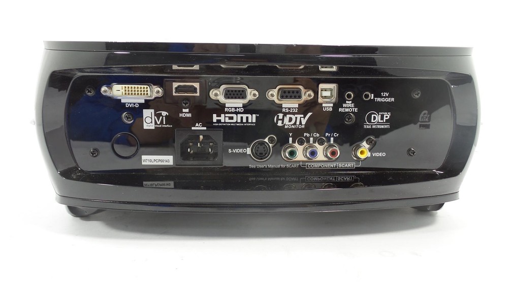 Planar PD7060 DLP Projector - HDMI - Good Working