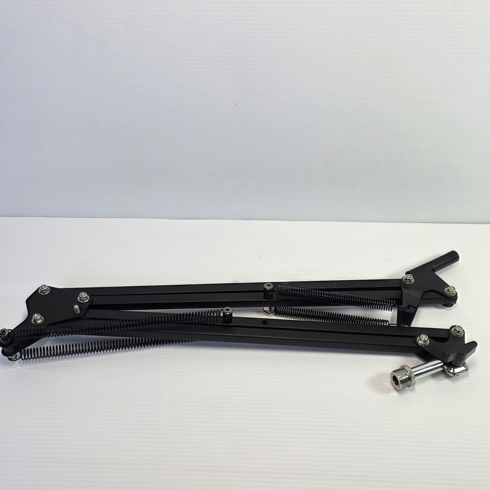 Blue Yeti Professional Multi-Pattern Black USB Condenser Microphone 888-000322