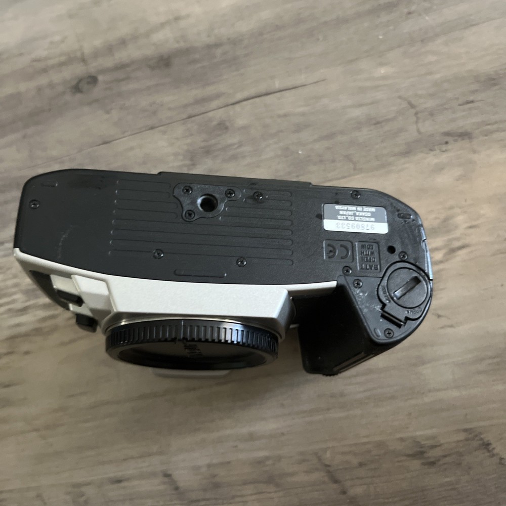 Minolta XT si XTsi - Camera Silver Good Working