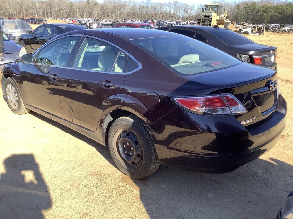 6 2011 Glove Box 4882914