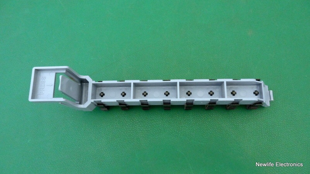 HP A4978-40012 PCI Board Retainer