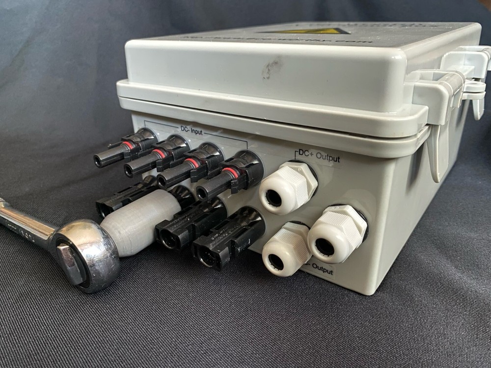 NO MORE BROKEN WRENCHES! ALL NEW DESIGN! MC-4 Solar Panel Connector Socket 2pcs.