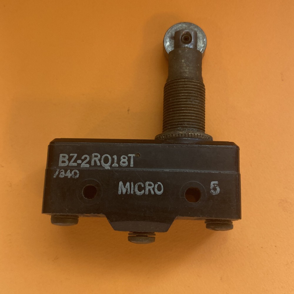 *USED* BZ-2RQ18T-MICRO SWITCH-ROLLER PLUNGER SWITCH-FREE SHIPPING*
