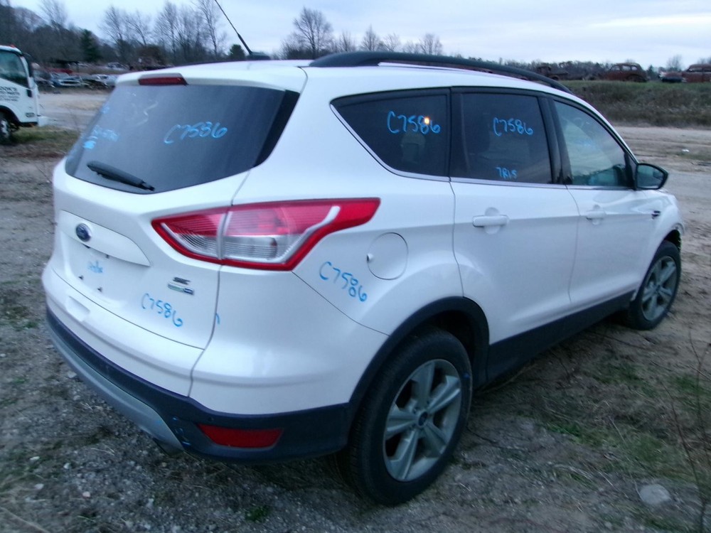 Used Transfer Case Assembly fits: 2016 Ford Escape Grade B