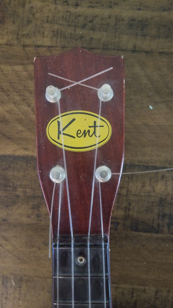 Ukulele – Kent Soprano Ukulele / Good Condition