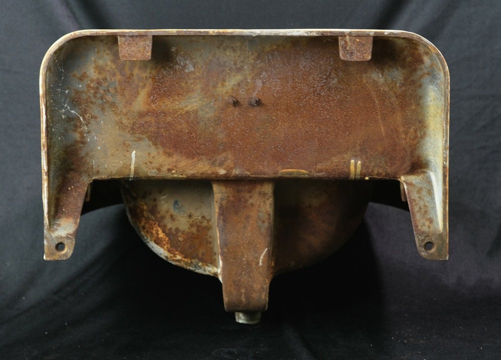 1910s Wall Mount White Cast Iron Sink with Shell Soap Holder