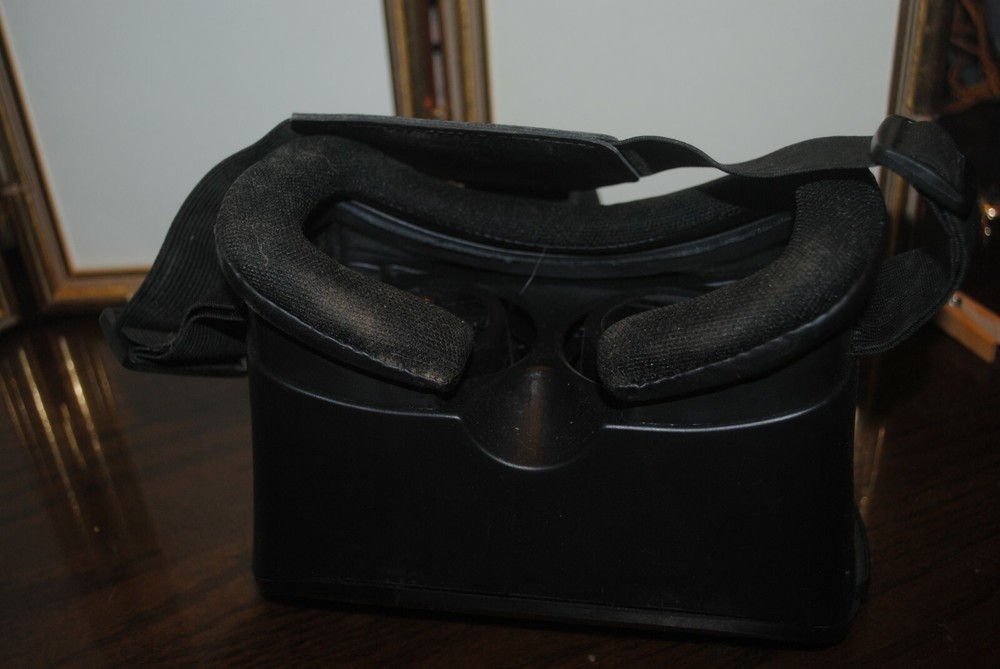 EVO Brand Virtual Reality Headset