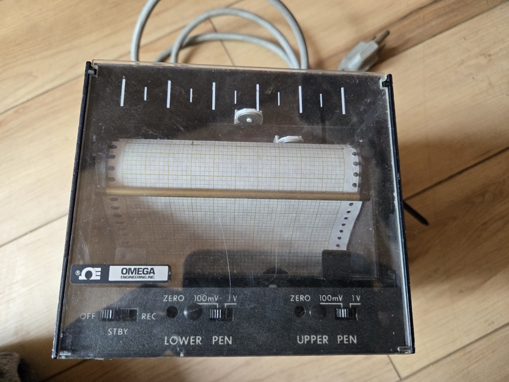 Omega RD146-MV-hrs Chart Recorder
