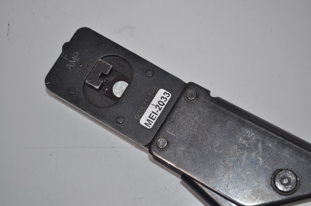 AMP 90331-1-B TYPE F CRIMPING TOOL / HAND CRIMPER - Missing Spring