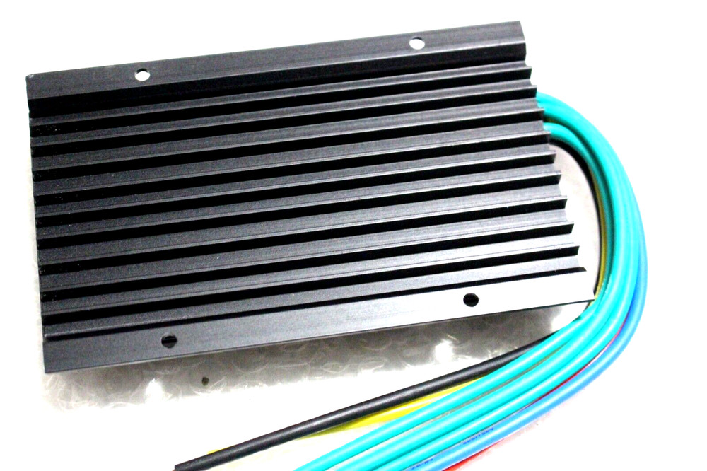 WIND AND LIGHT HYBRID CONTROLLER 12/24V 20A 400W/800W